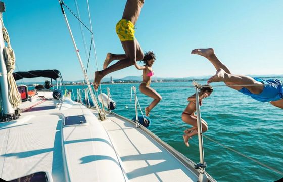 Sailboat Beneteau Oceanis 37 10.58m