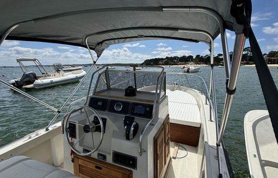 Motorboat Boston Whaler Outrage 22 225hp