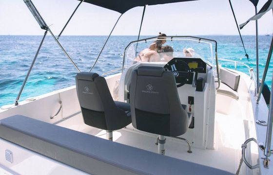 Motorboat PACIFIC CRAFT 625 130hp