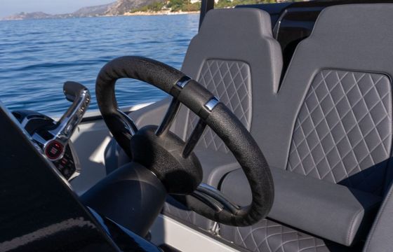Motorboat Protagon Yachts 25 Sundeck 300hp