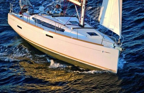 Sailboat Jeanneau Sun Odyssey 389 11m