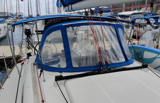 Sailboat Jeanneau Sun Odyssey 389 11m