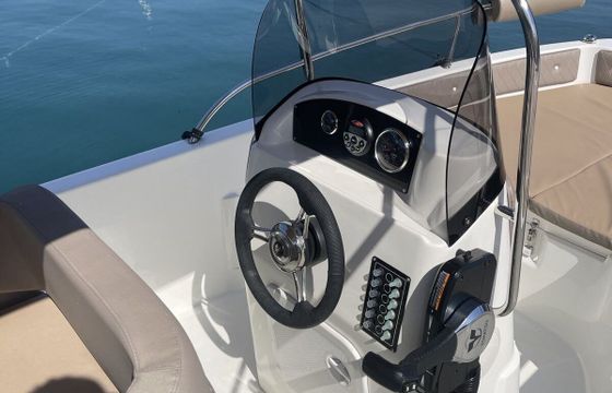 Boat without licence  Karel ITHACA 550 with TOHATSU 30HP 4STROKE ENGINE 30hp