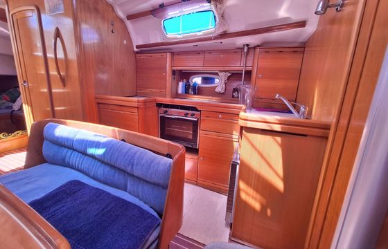 Sailboat Bavaria Cruiser 42 13m
