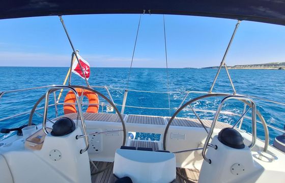 Sailboat Bavaria Cruiser 42 13m