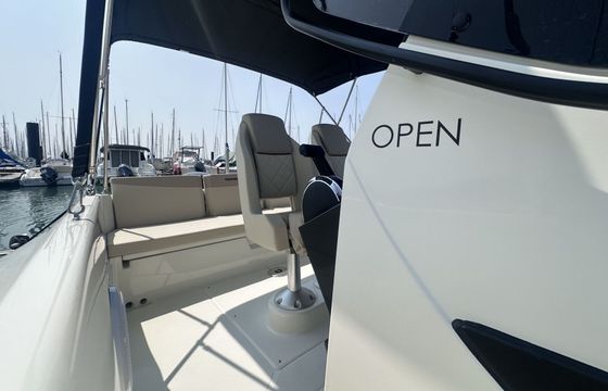 Motorboat Quicksilver 705 Open 150hp