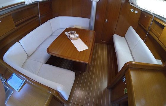Sailboat GRAND SOLEIL 45 13.9m
