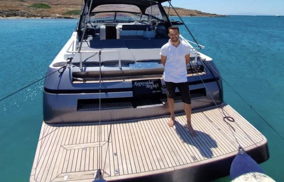 Motorboat Pershing 40 870hp