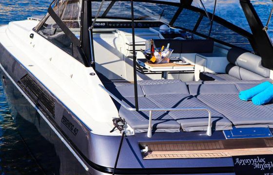 Motorboat Pershing 40 870hp