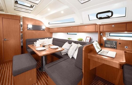 Sailboat BAVARIA 40 Cruiser Sport 12.35m