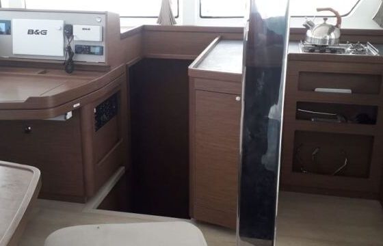 Catamaran LAGOON 42 12.8m