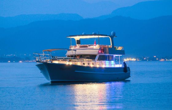 Motor yacht 2023 model luxury gulet with capacity of 6 people gulet 350hp