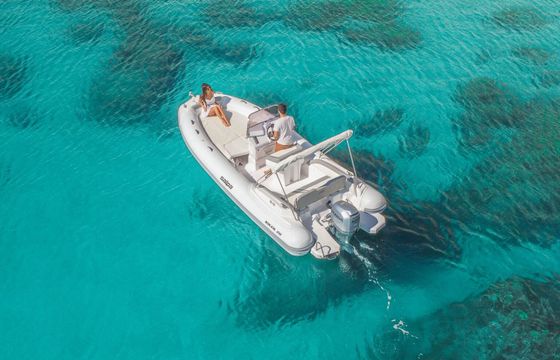 Motorboat Salpa soleil 20 100hp