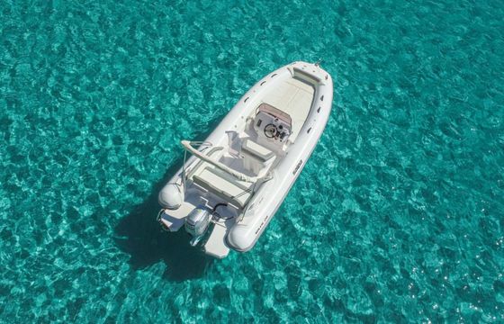 Motorboat Salpa soleil 20 100hp