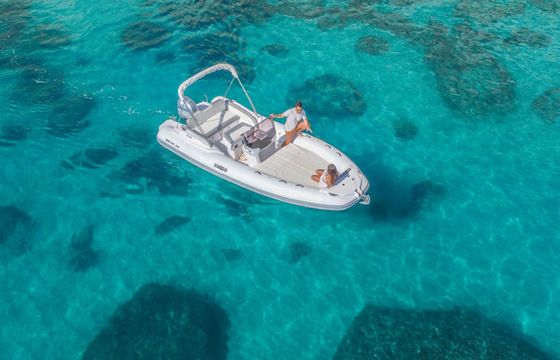 Motorboat Salpa soleil 20 100hp