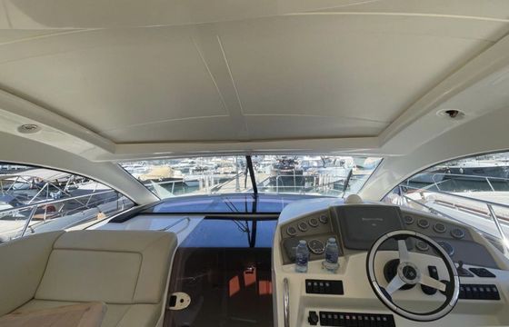 Motor yacht Prestige 38S 600hp