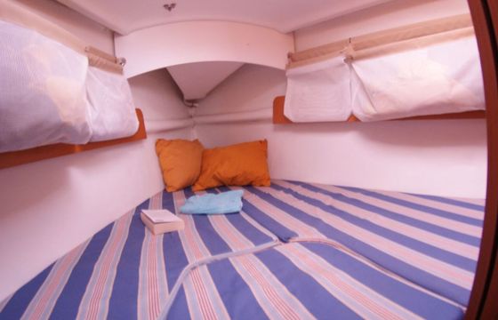 Sailboat Beneteau First 25.7 7.5m