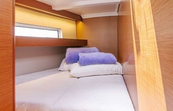 Sailboat JEANNEAU SUN ODYSSEY 440 13.39m