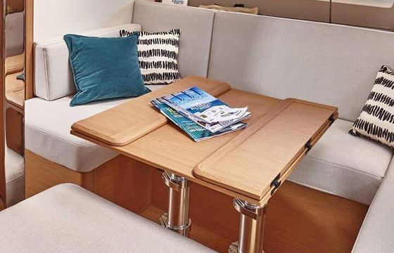 Sailboat JEANNEAU SUN ODYSSEY 440 13.39m