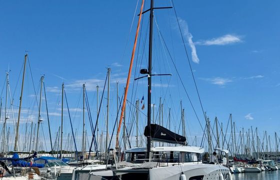 Catamaran BENETEAU EXCESS 13 13m