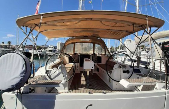 Sailboat DUFOUR 382 Grand Large 11.25m