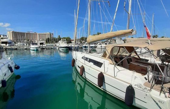 Sailboat DUFOUR 382 Grand Large 11.25m