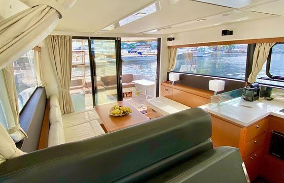 Motorboat Jeanneau Jeanneau 43 750hp