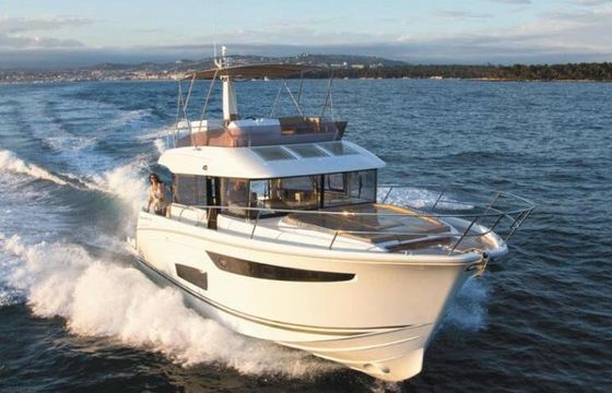 Motorboat Jeanneau Jeanneau 43 750hp