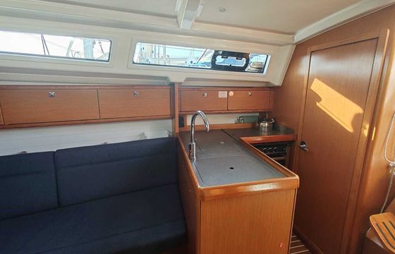 Sailboat Bavaria Bavaria Cruiser 34 10.2m