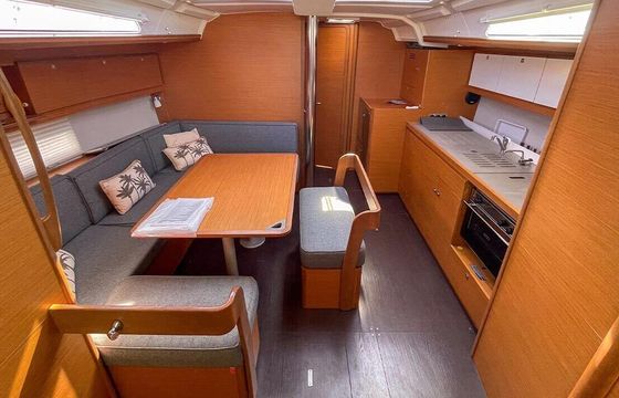 Sailboat Dufour Dufour 430 11m