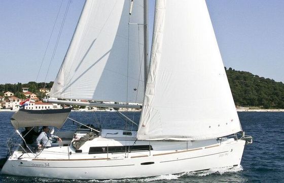 Sailboat Beneteau Oceanis 34.2 10.34m