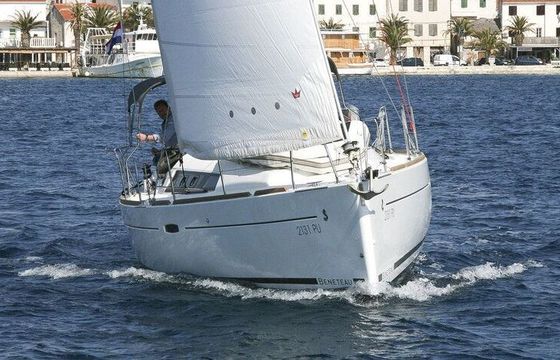 Sailboat Beneteau Oceanis 34.2 10.34m