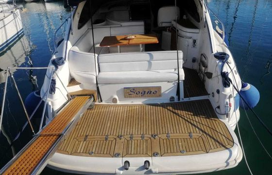 Motorboat Bavaria 35HT 620hp