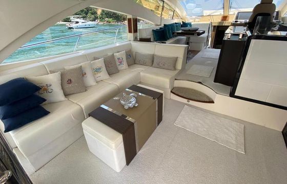Motor yacht Schaefer 62 900hp