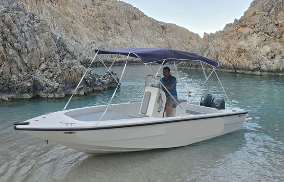 Boat without licence Creta mare 2025