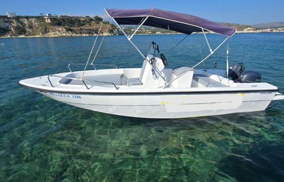 Boat without licence Creta mare 2025