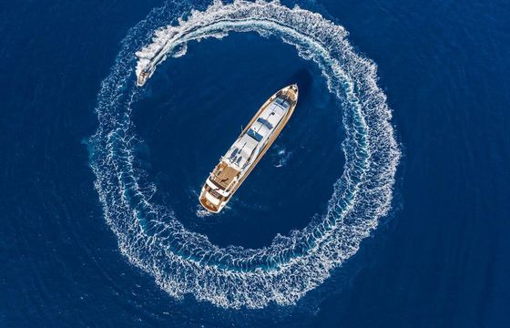 Motor yacht Falcon 115 2285hp
