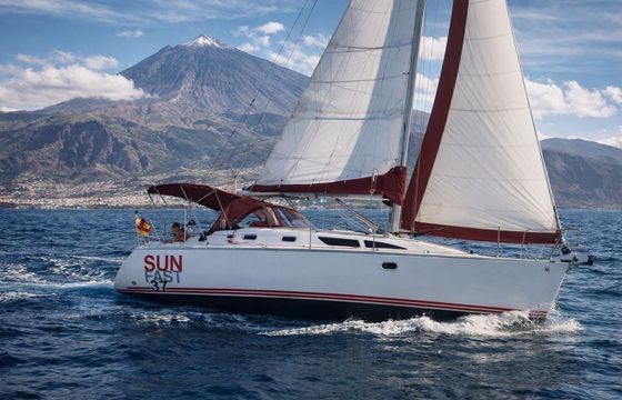 Sailboat Jeanneau Sun Fast 37 12m