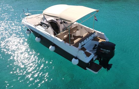 Motorboat Atlantic marine Sun Cruiser 655 175hp