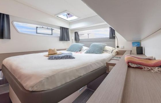 Catamaran Fountaine Pajot Elba 45 13.45m