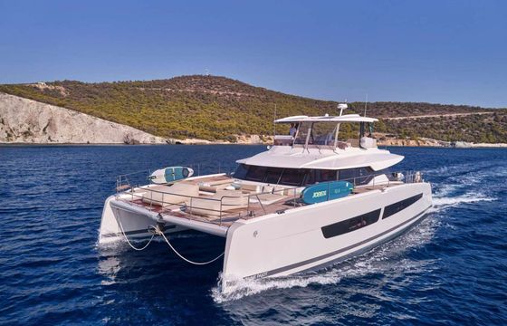 Catamaran Fountaine Pajot Power 67 19.49m