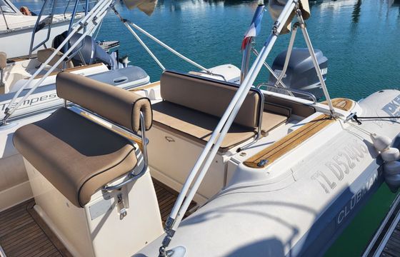 RIB Joker Boat clubman 26 spécial 275hp