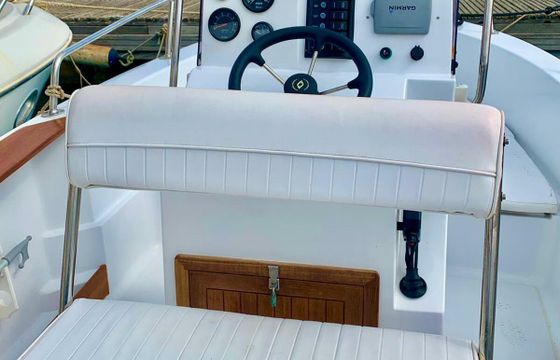 Motorboat Seawind Tornado 140hp