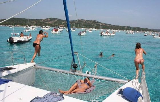 Catamaran Fountaine Pajot Athena 38 12m