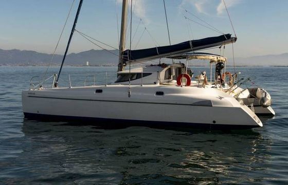 Catamaran Fountaine Pajot Athena 38 12m