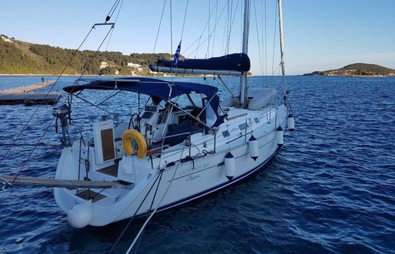 Sailboat BENETEAU OCEANIS 343 10.85m