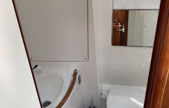 Sailboat BENETEAU OCEANIS 343 10.85m