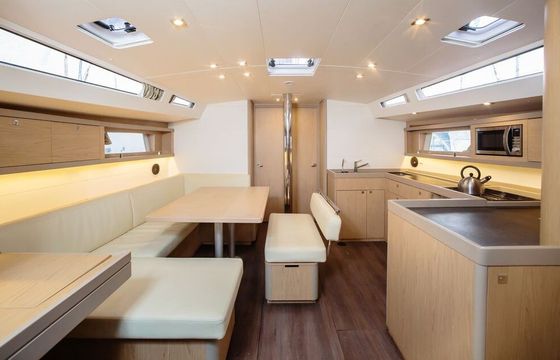 Sailboat Beneteau Oceanis 48 14.6m