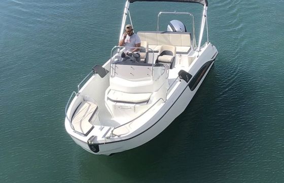 Motorboat Benneteau flyer 6,6 115hp