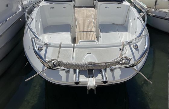 Motorboat Jeanneau Cap camarat 750br 300hp